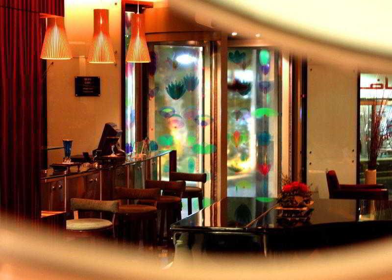 Le Royal Tower Hotel Kuwait City Restaurant photo