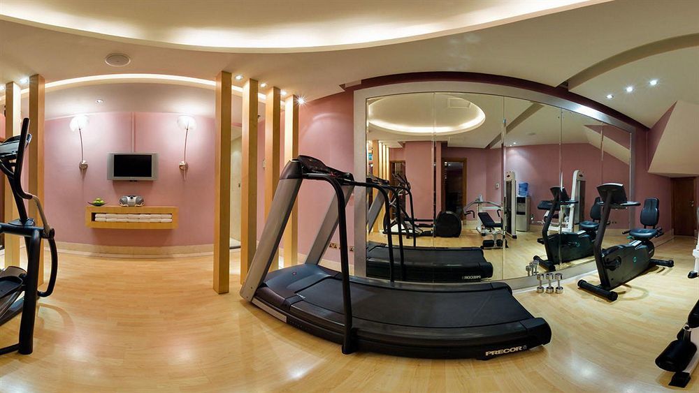 Le Royal Tower Hotel Kuwait City Exterior photo