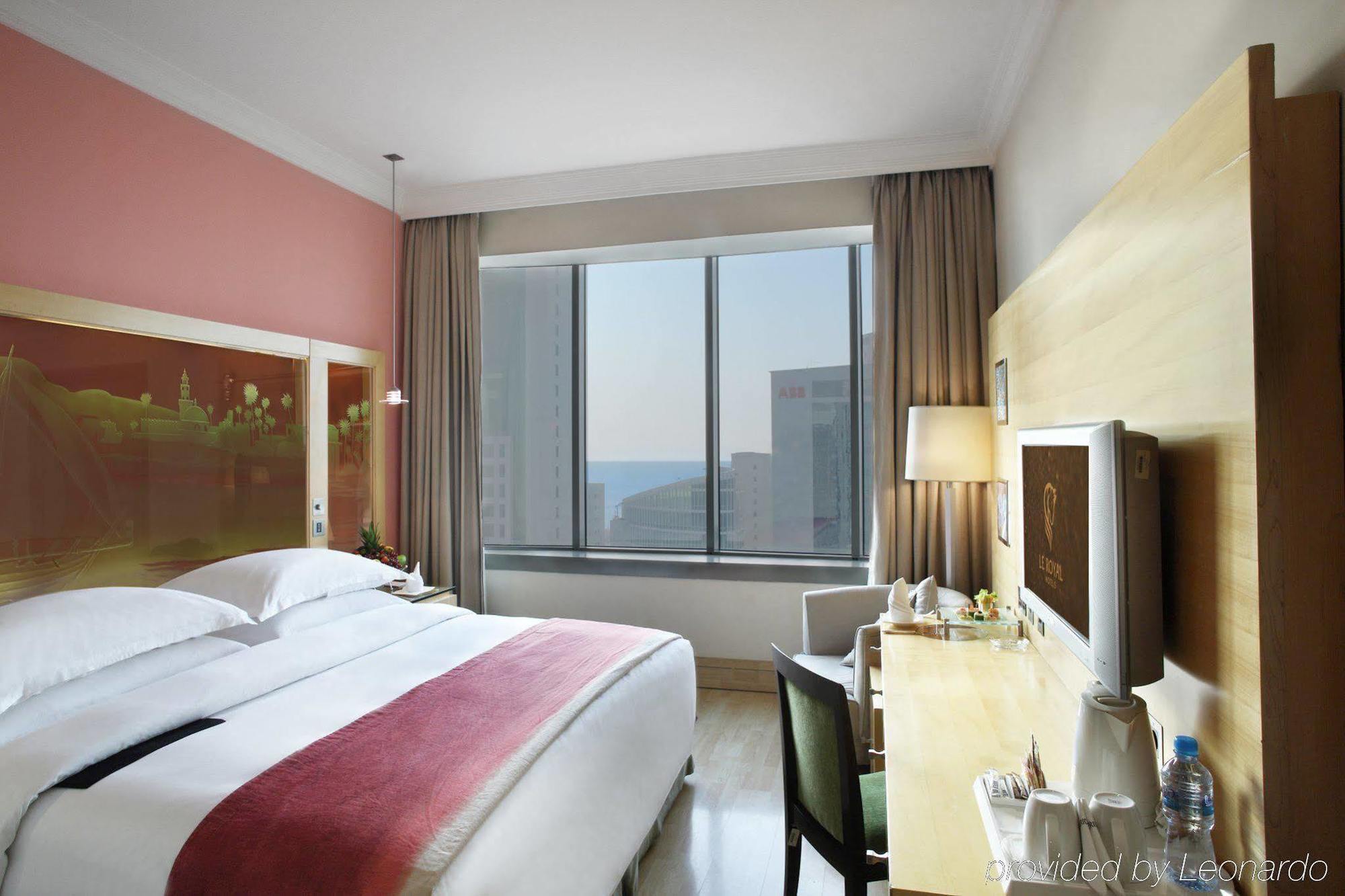Le Royal Tower Hotel Kuwait City Room photo