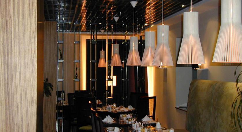 Le Royal Tower Hotel Kuwait City Exterior photo