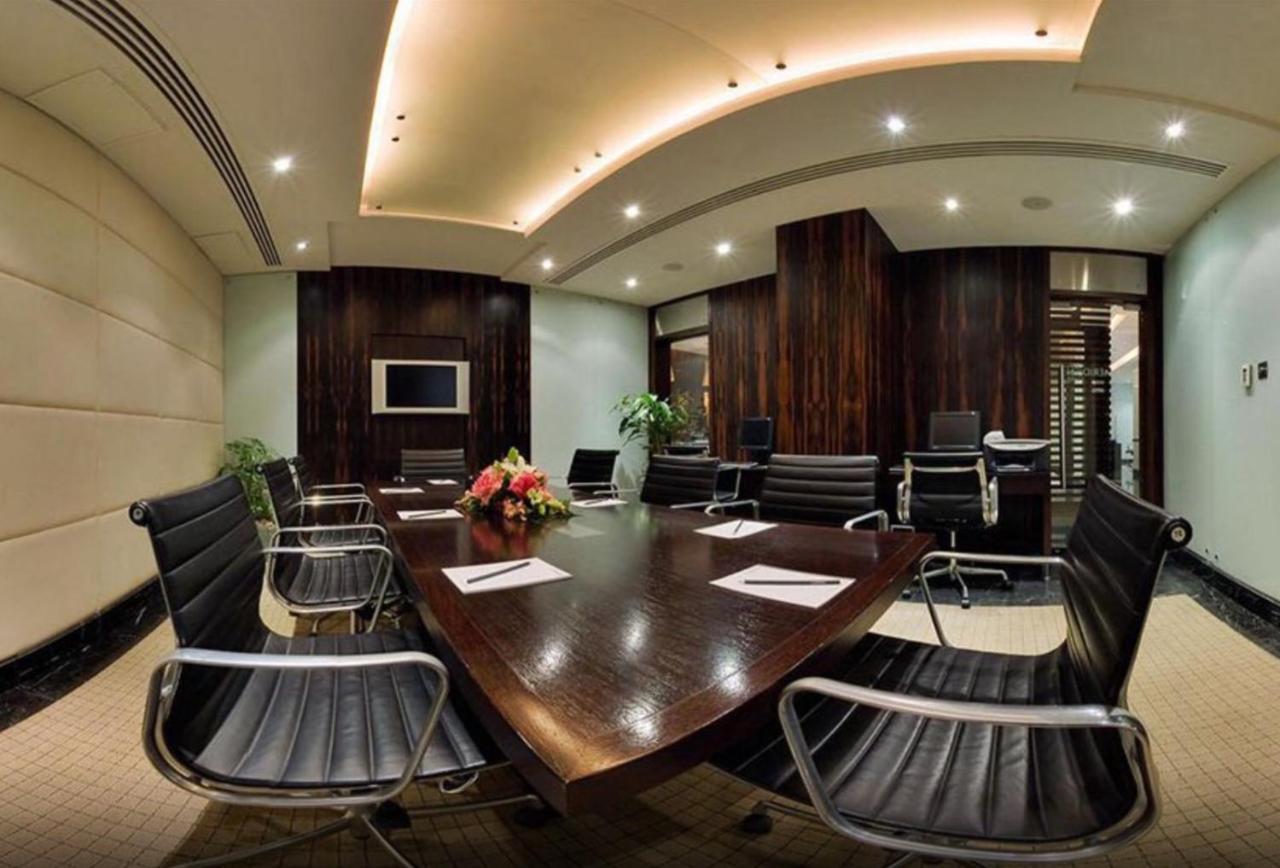 Le Royal Tower Hotel Kuwait City Exterior photo