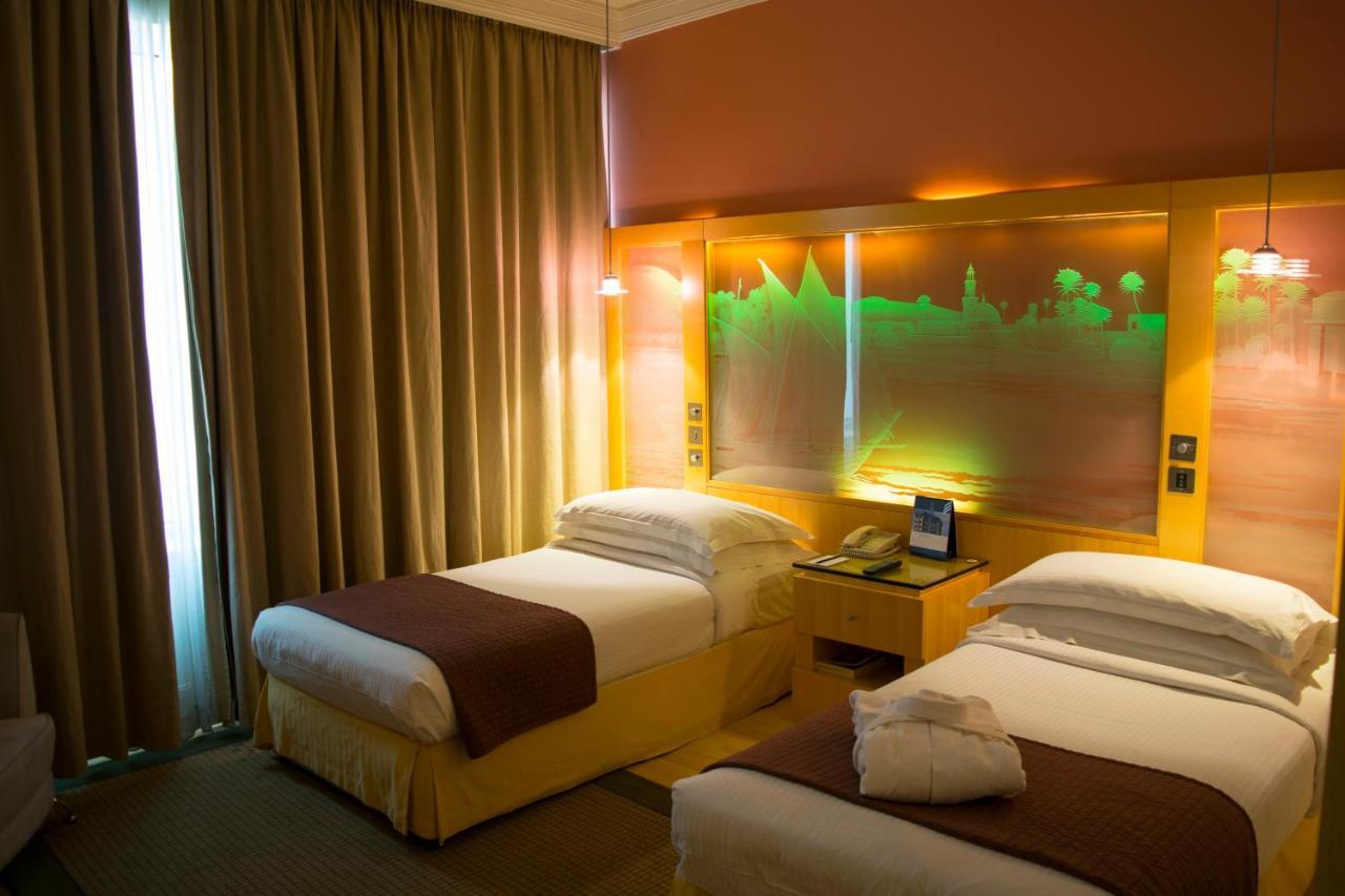 Le Royal Tower Hotel Kuwait City Exterior photo