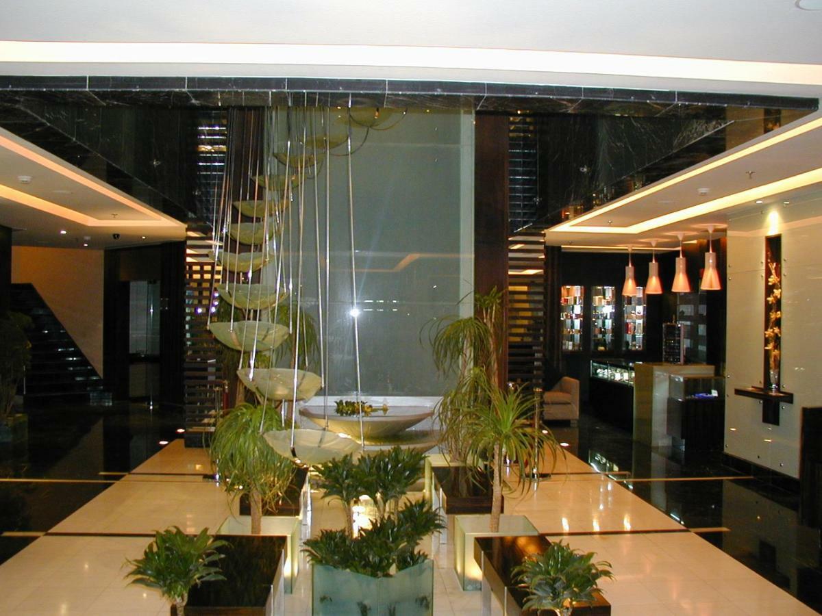 Le Royal Tower Hotel Kuwait City Exterior photo