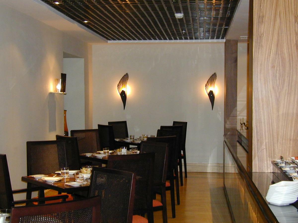 Le Royal Tower Hotel Kuwait City Exterior photo