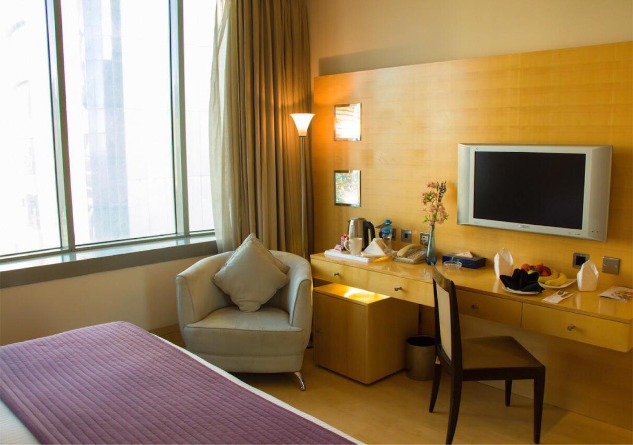Le Royal Tower Hotel Kuwait City Exterior photo